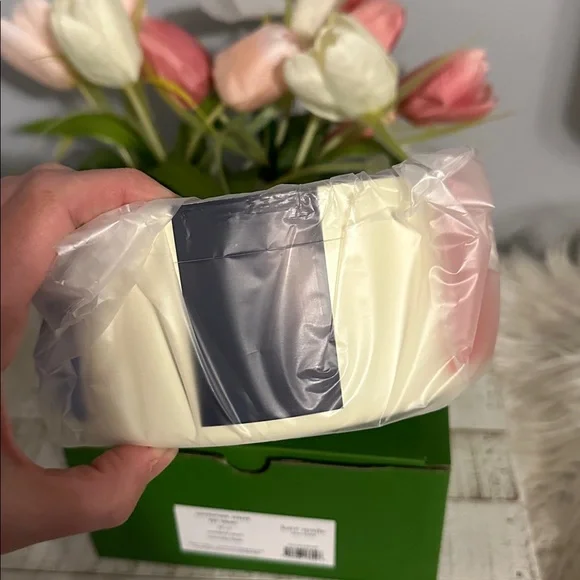 NIB Kate spade adventure stripe pet bowl - Picture 4 of 9